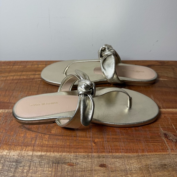 Stuart Weitzman Metallic Gold Sandals Flip Flops, Womens 10 - Picture 1 of 9